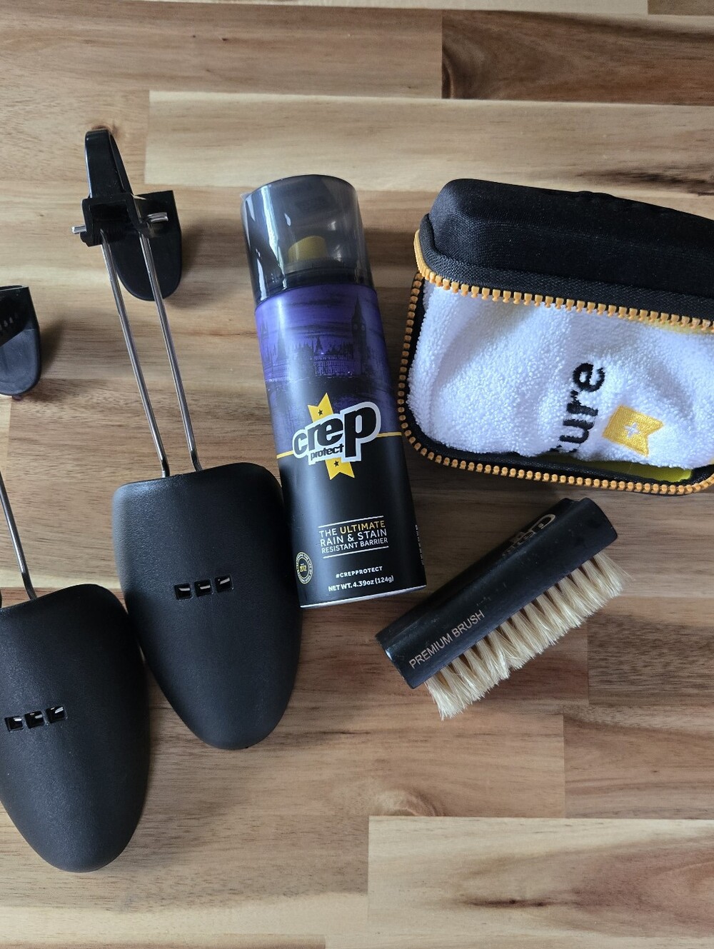 Crep Protect Shoe Cleaner Kit Shoe Trees Rain Protection Spray Brush Cloth Case